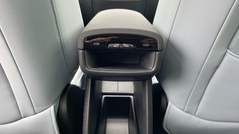 Volvo EX30 315kW Twin Motor Performance Ultra 69kWh 5dr Auto Electric Estate